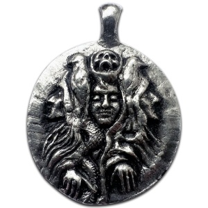Pandantiv cu lantisor Goddess Coins - Freya – Talisman pentru Iubire, 2.5cm