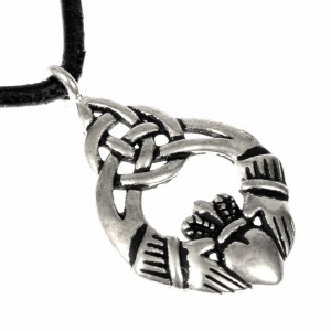 Pandantiv din bronz placat cu argint Claddagh cu nod celtic