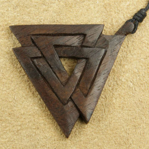 Pandantiv viking lemn Nodul Wotan