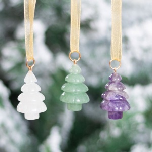 Set 3 decoratiuni in forma de brad de Craciun din cristale - quartz transparent, ametist, aventurin