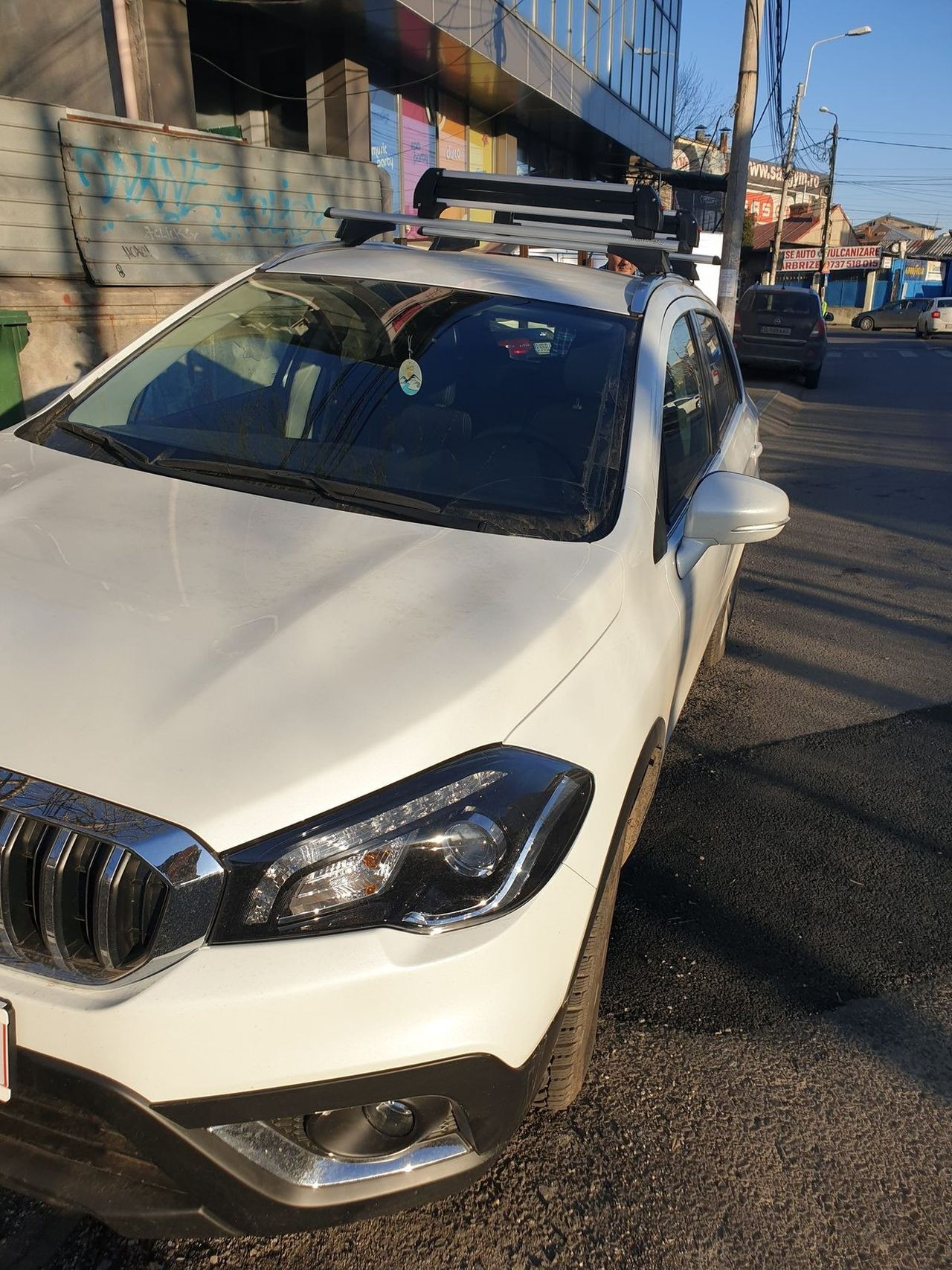 Suzuki SX4 S Cross suport schi si snowboard Menabo Frozen Alu