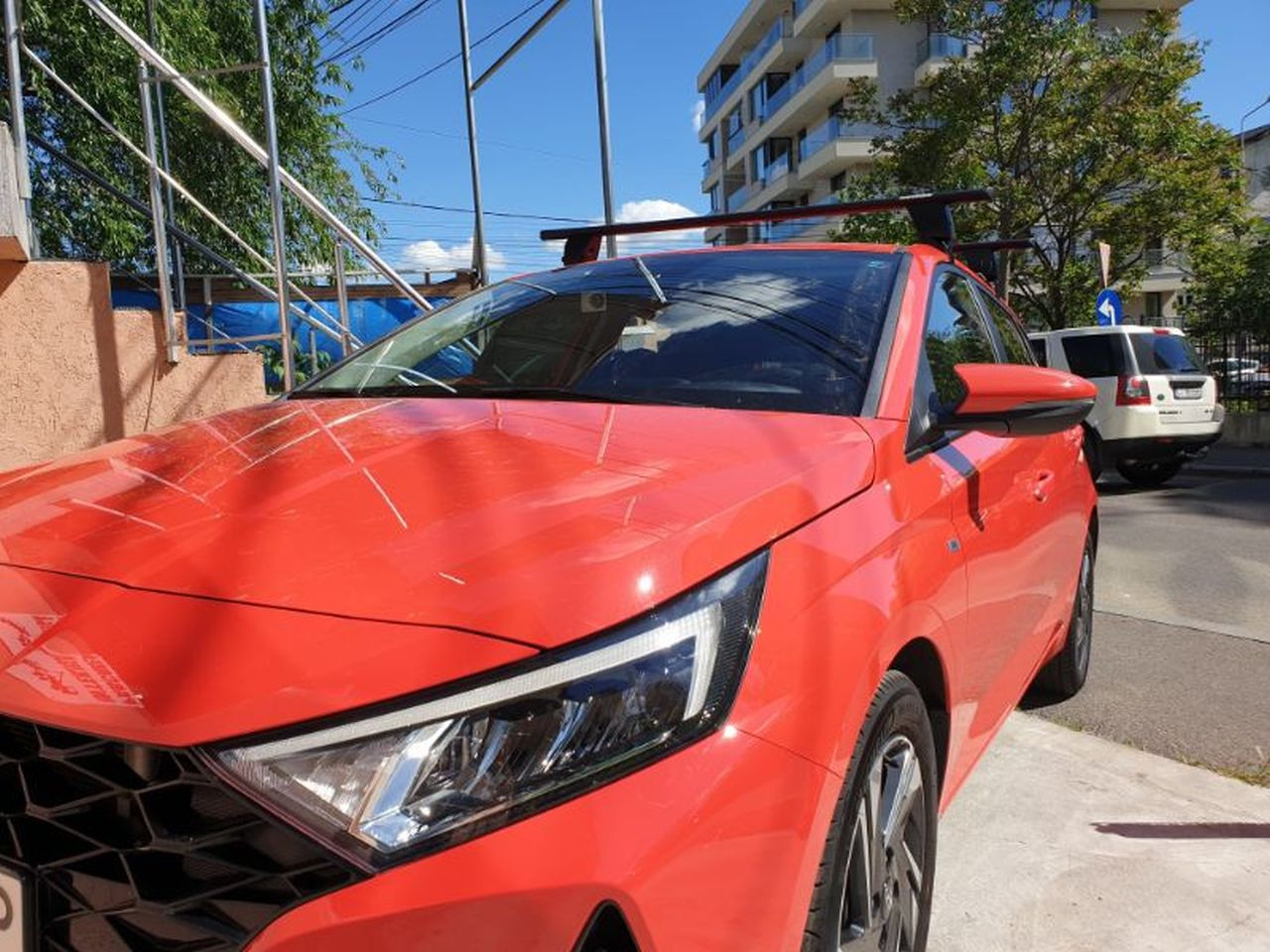 Hyundai i20 bare transversale Menabo Delta