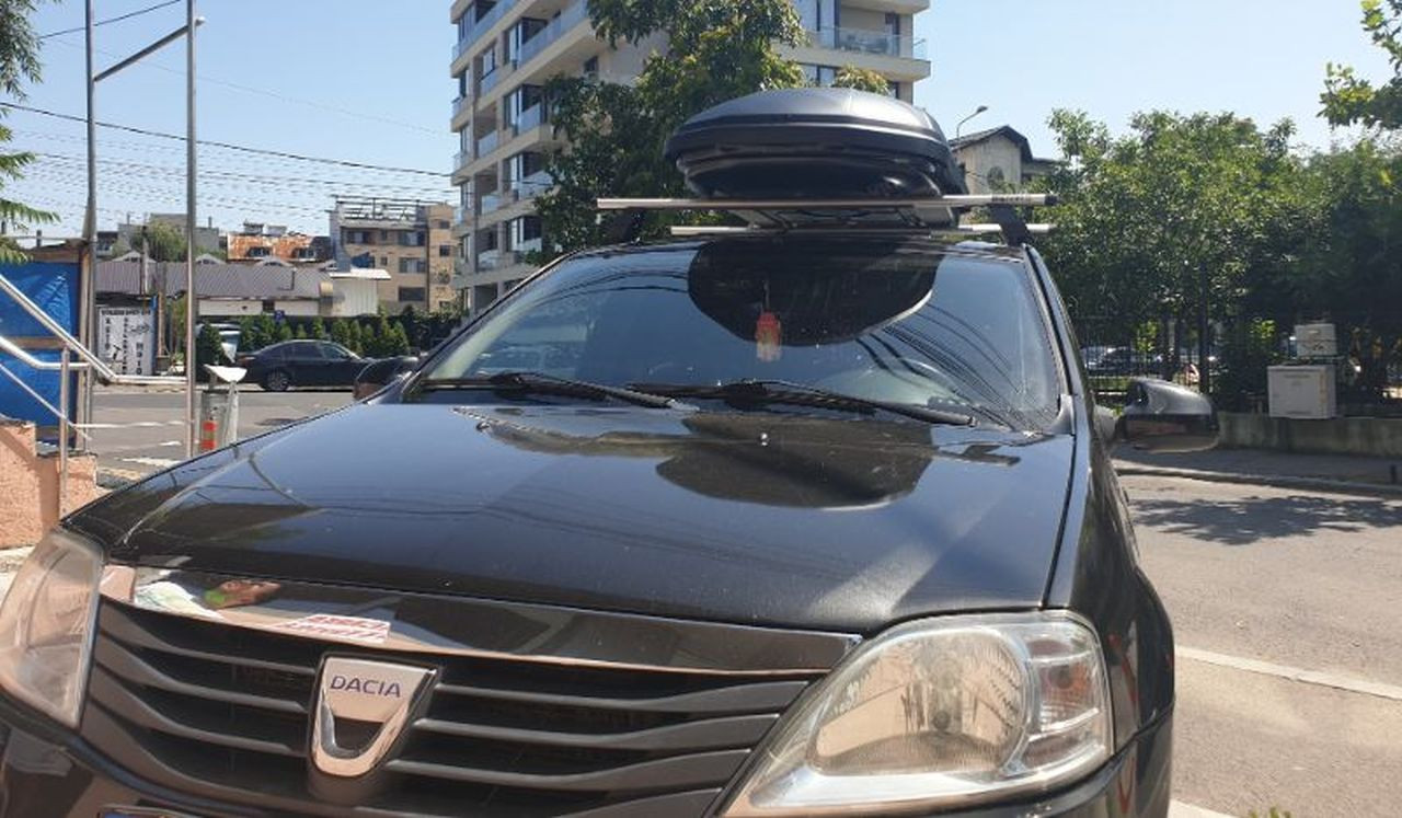 Dacia Logan bare transversale Menabo Tema si cutie portbagaj Menabo Marathon