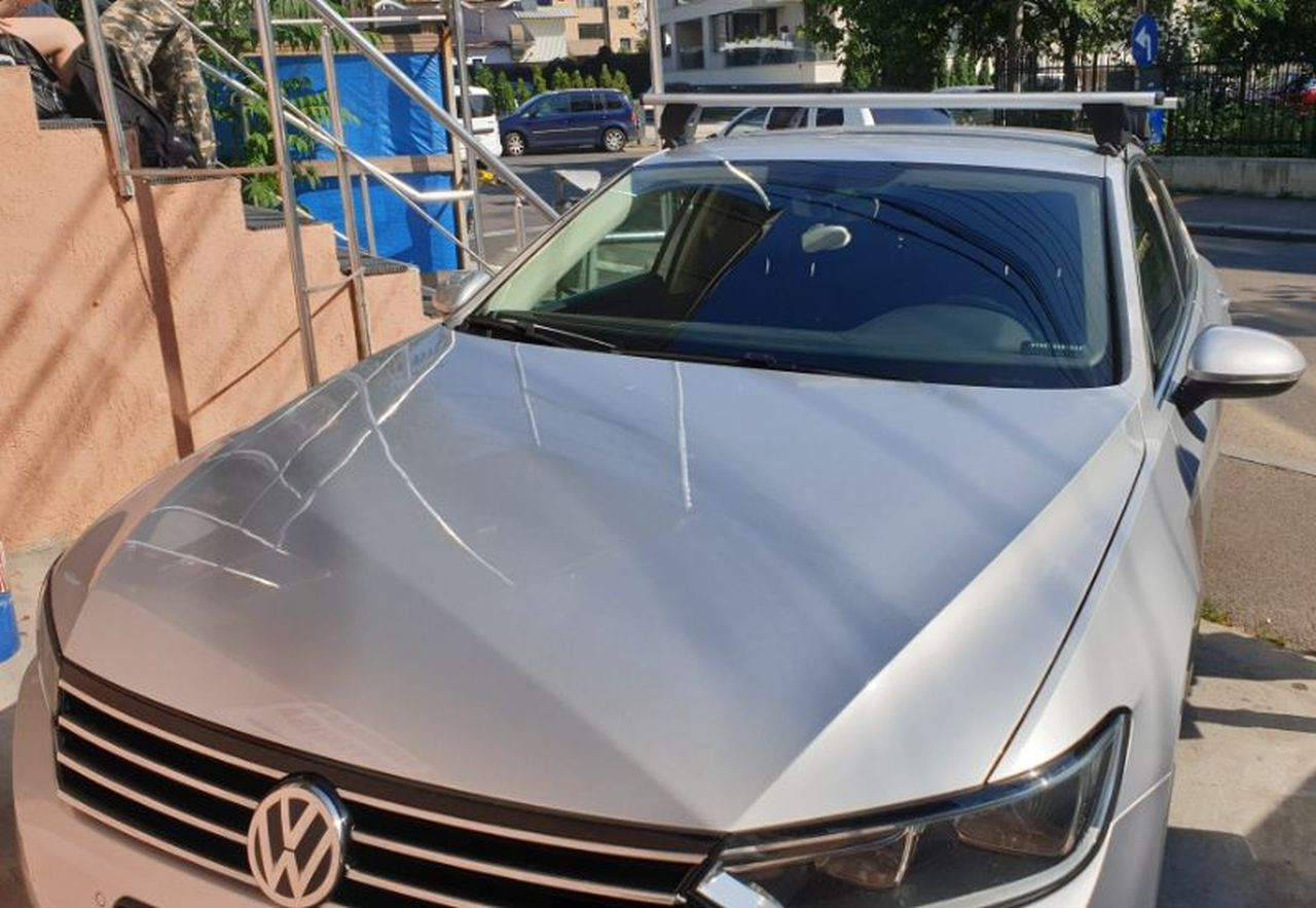 Volkswagen Passat bare transversale Menabo Delta
