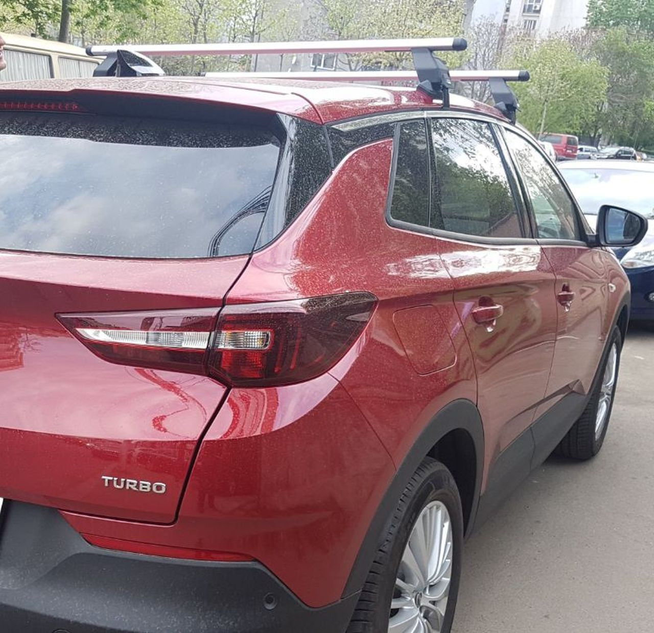 Opel Crossland X bare transversale Menabo Tema