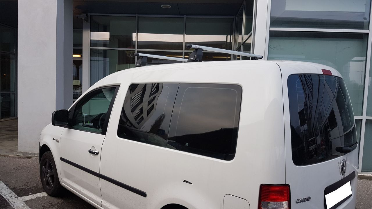 Volkswagen Caddy bare transversale Menabo Tema