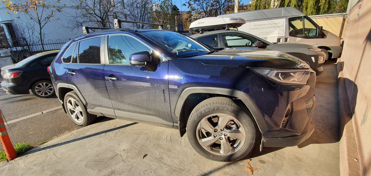 Toyota RAV 4 bare transversale Menabo dedicate OE