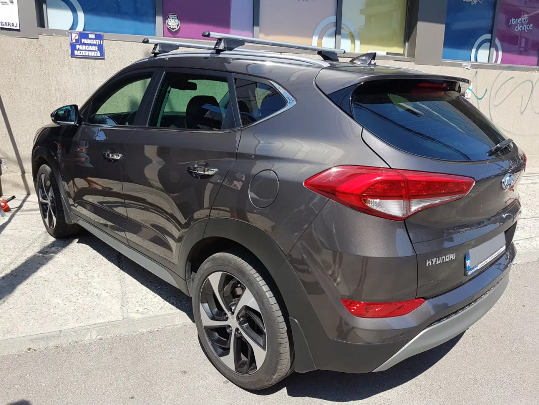 Hyundai Tucson bare transversale Menabo Tiger