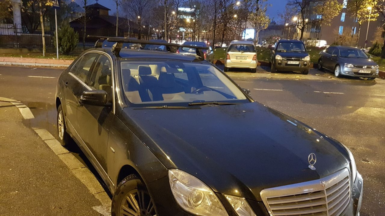 Mercedes E Class bare transversale Menabo Tema