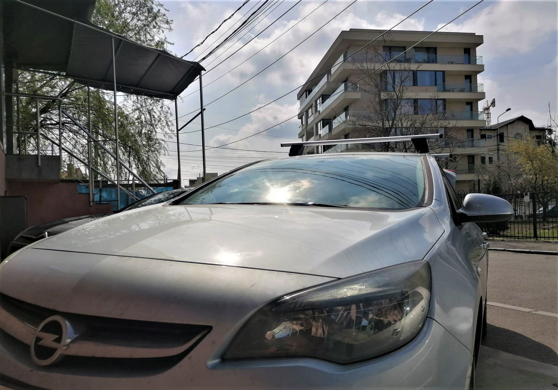 Opel Astra bare transversale Menabo Delta