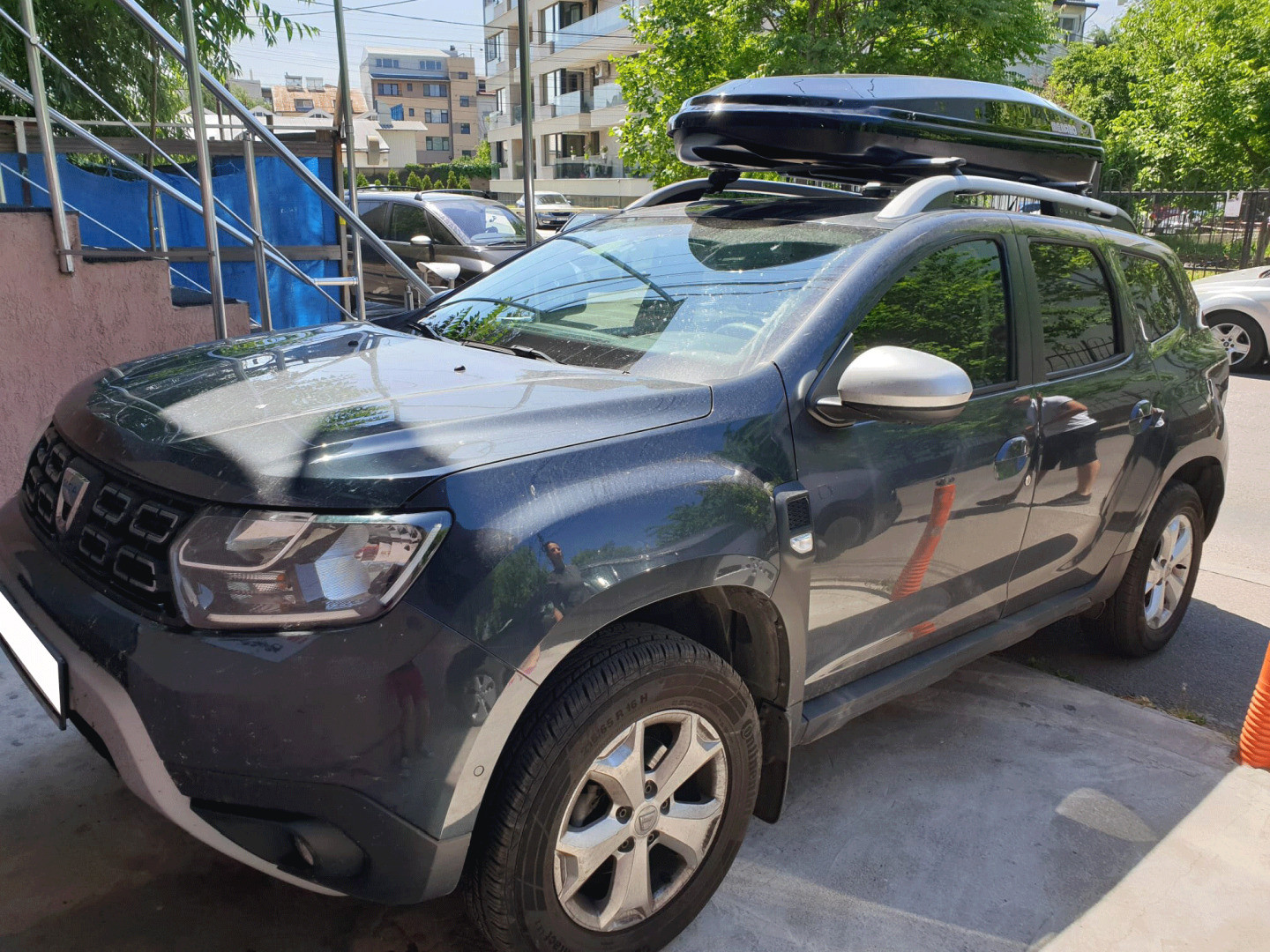 Dacia Duster cutie portbagaj Menabo Diamond
