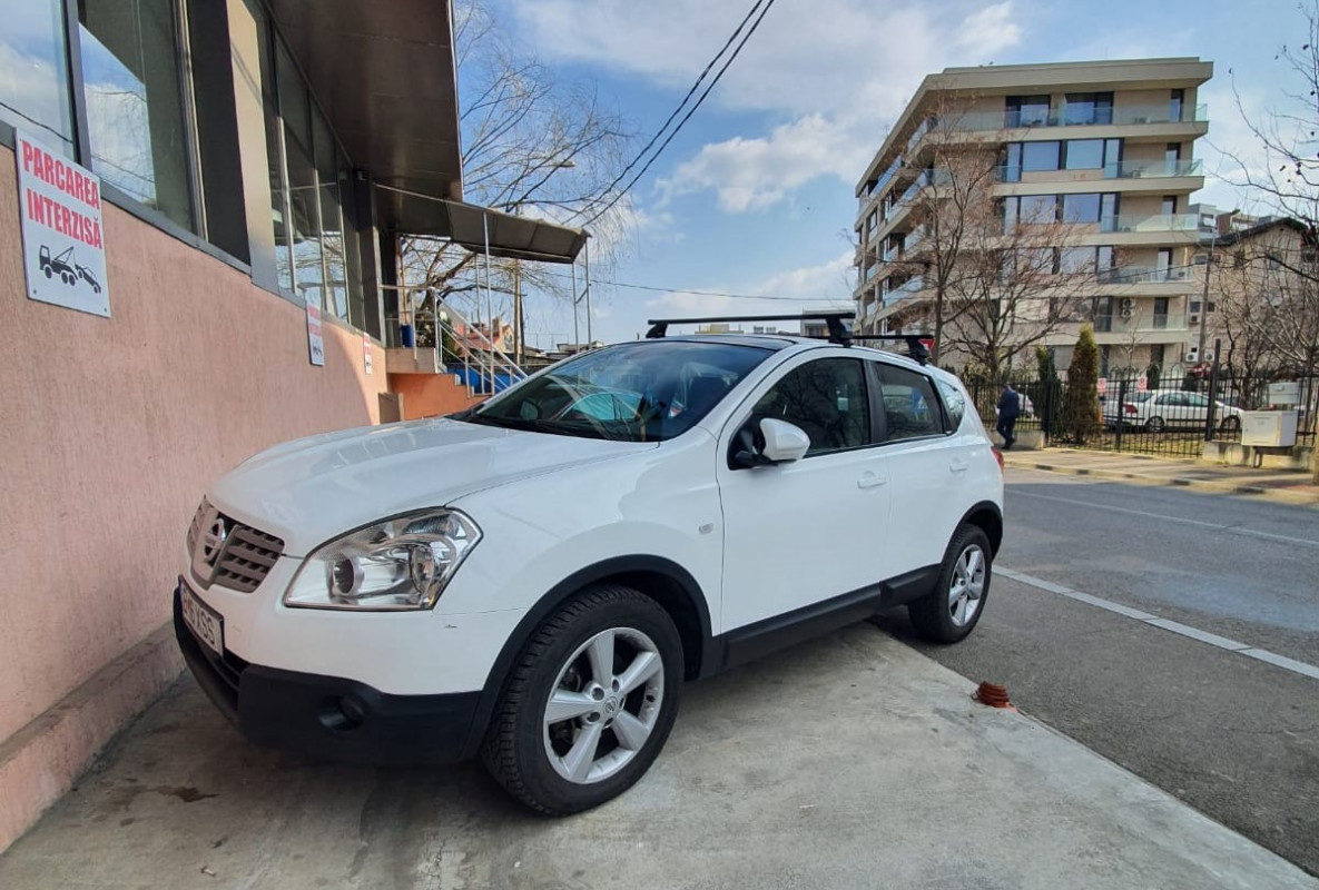 Nissan Qashqai bare transversale Menabo Omega