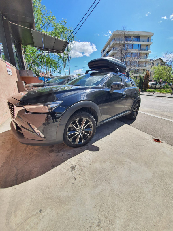 Mazda CX-3 bare transversale Menabo Omega si cutie portbagaj Carbon Look