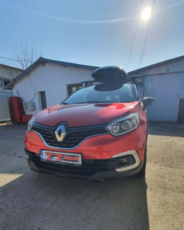 Renault Captur bare transversale Menabo Delta si cutie portbagaj Menabo Mania