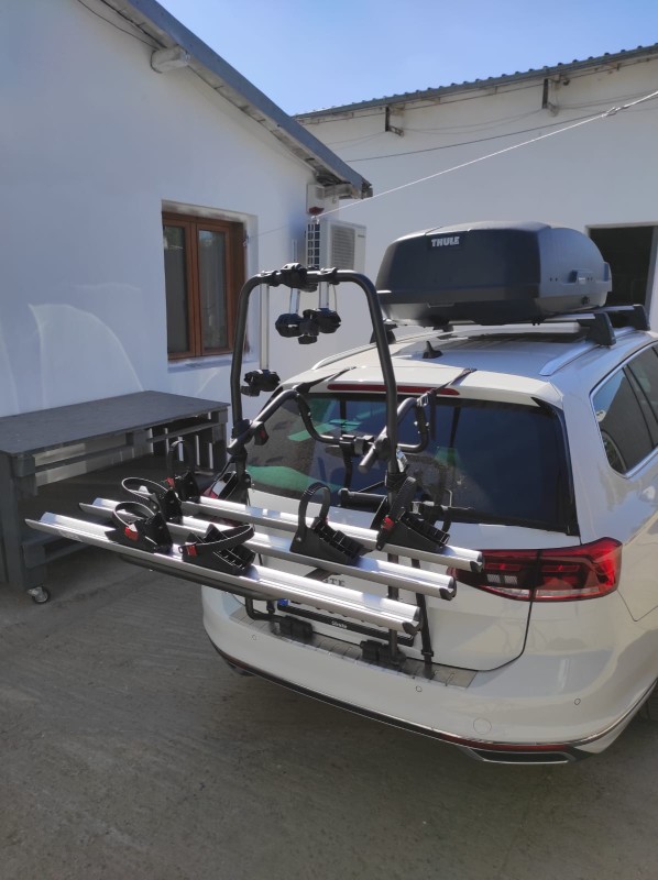 Volkswagen Passat suport de bicicleta cu prindere pe haion Menabo Stand Up 3