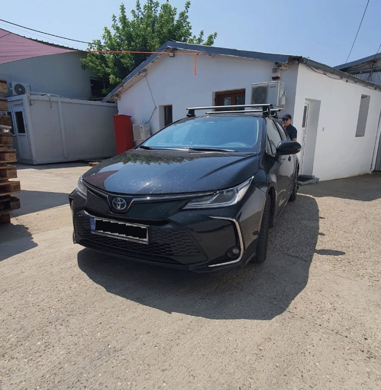 Toyota Corolla bare transversale Thule Evo Clamp Silver