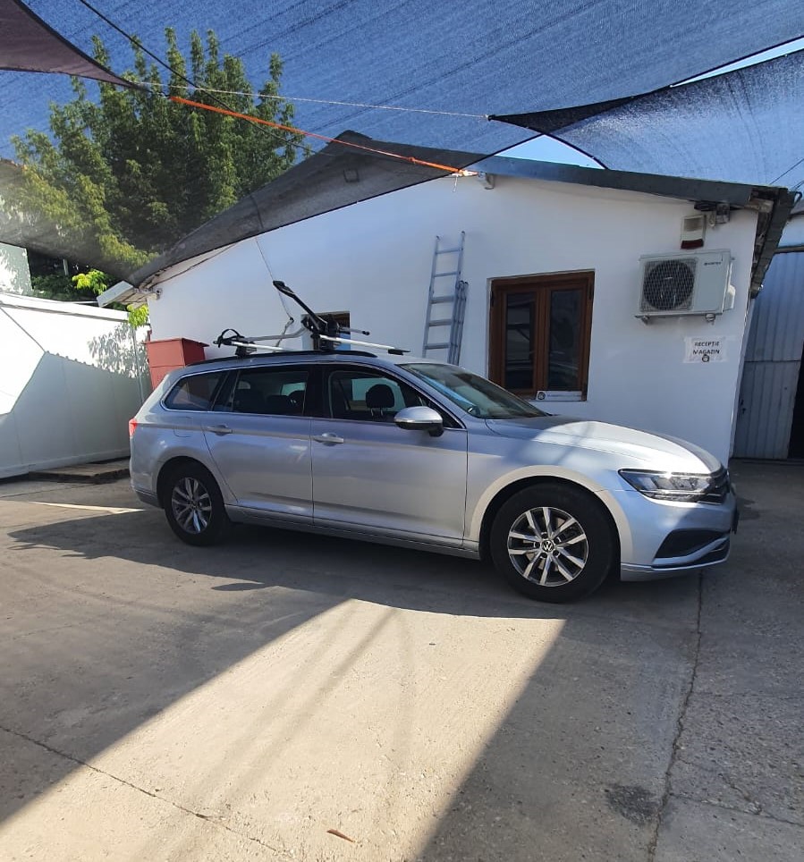 Volkswagen Passat bare portbagaj Menabo Leopard Silver XL si suport de bicicleta Thule ProRide 598
