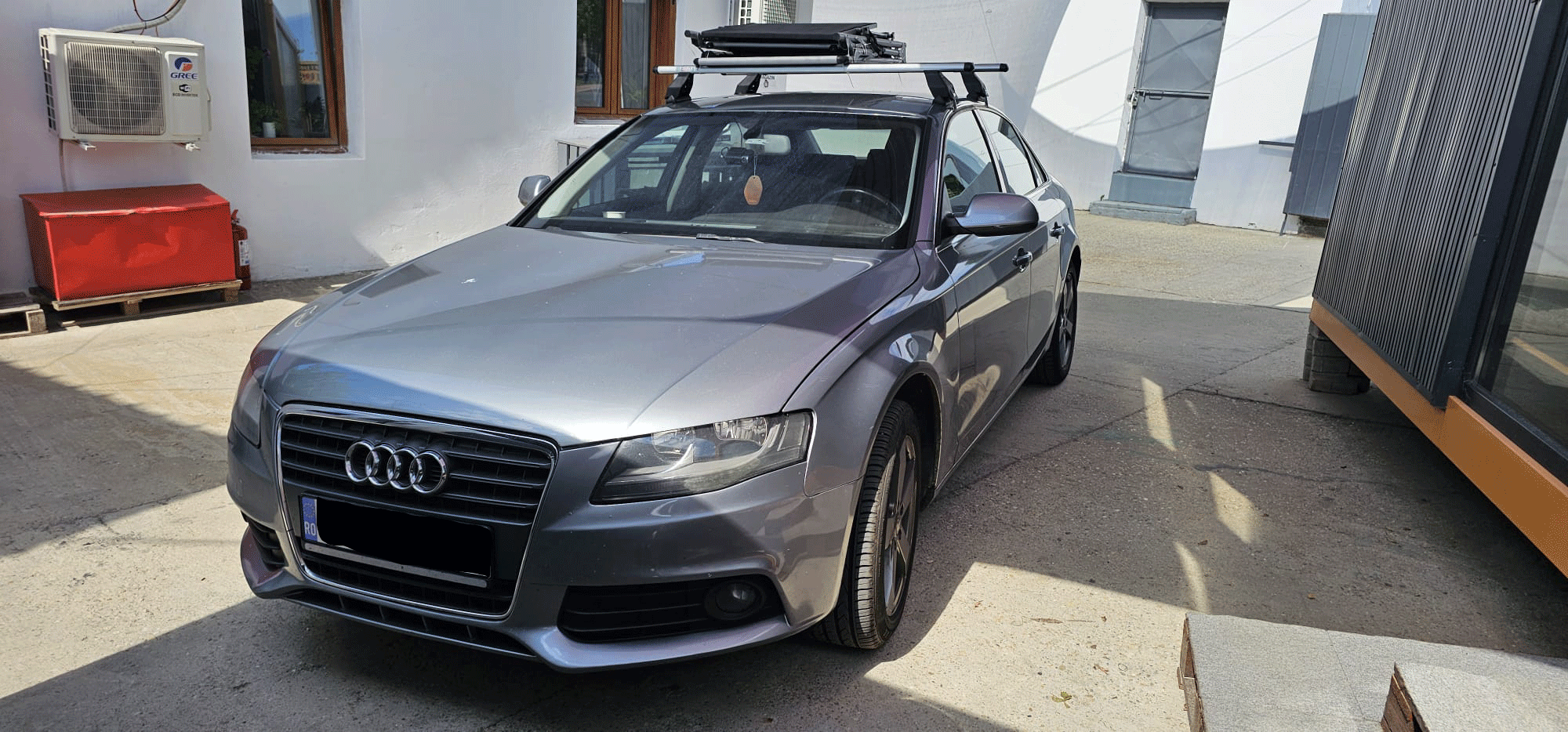 Audi A4 bare transversale Menabo Tema aluminiu