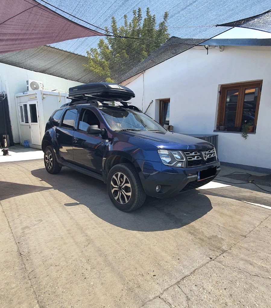 Dacia Duster bare portbagaj Menabo Profile M si cutie portbagaj Menabo Marathon 460 Dark