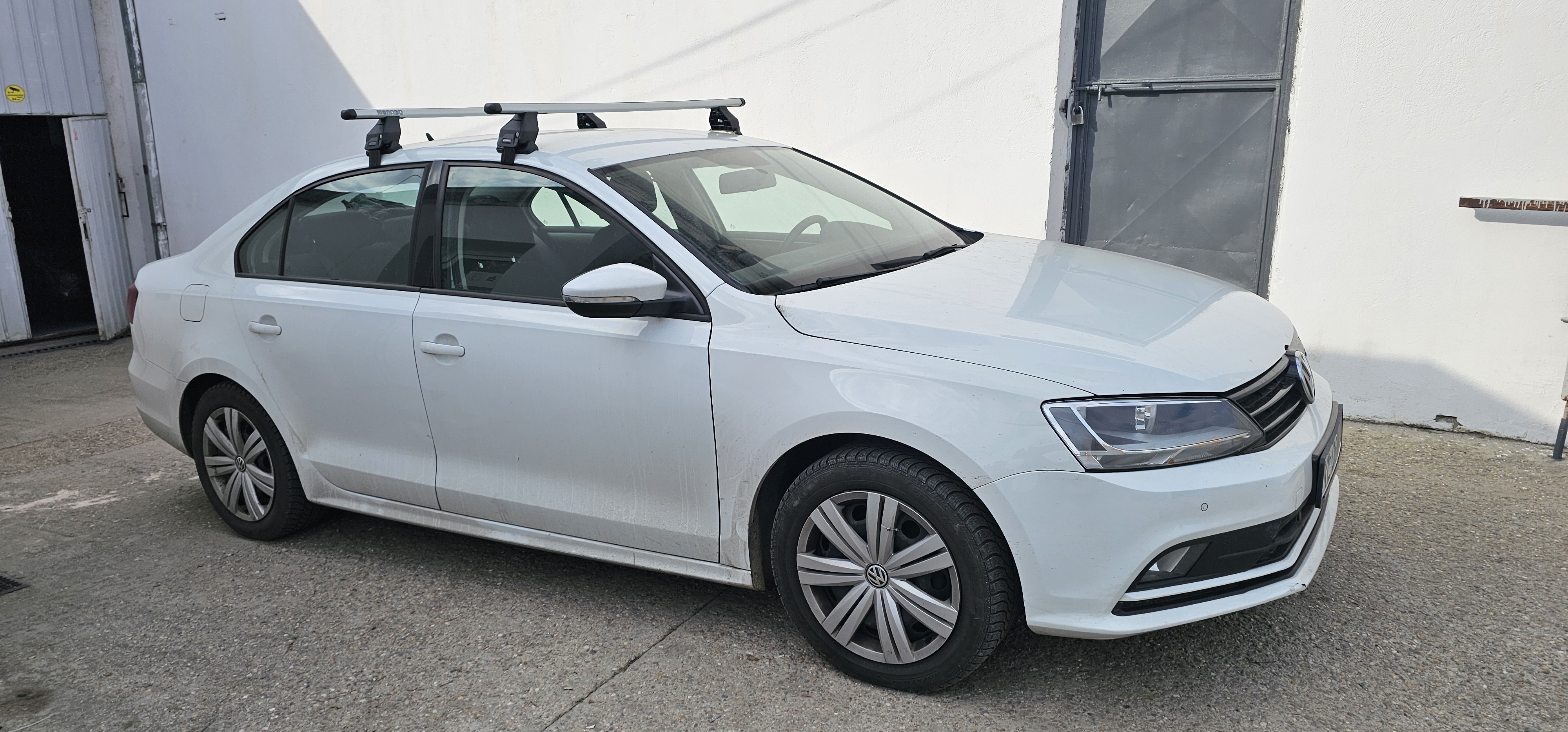 Volkswagen Jetta bare portbagaj Menabo Tema aluminiu