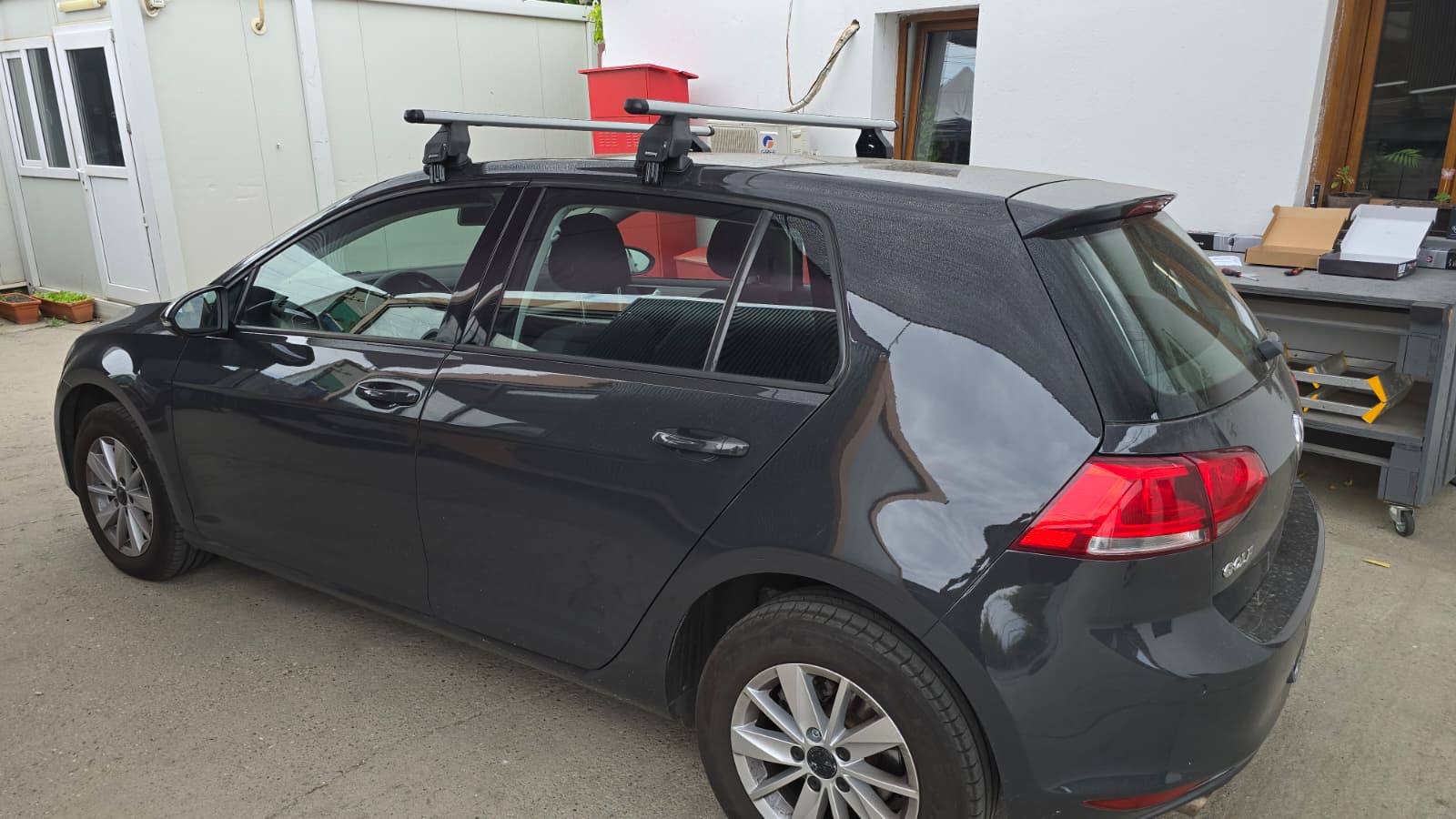 Volkswagen Golf 7 bare portbagaj Menabo Tema aluminiu