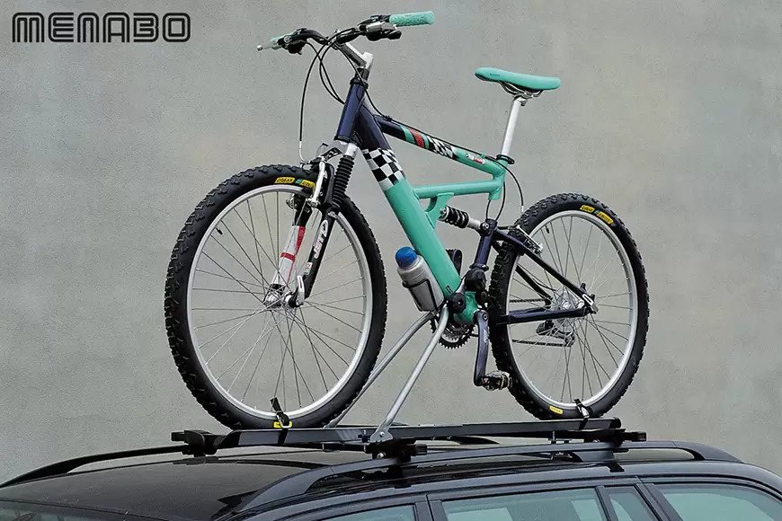 Mitsubishi Outlander with a Menabo Merak Rapid towbar bike rack