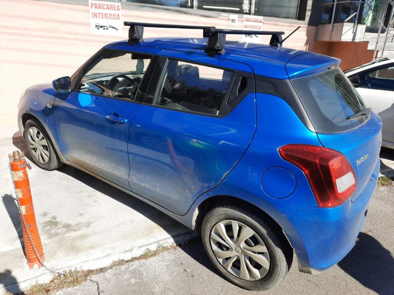 Suzuki Swift bare transversale Menabo Delta Black