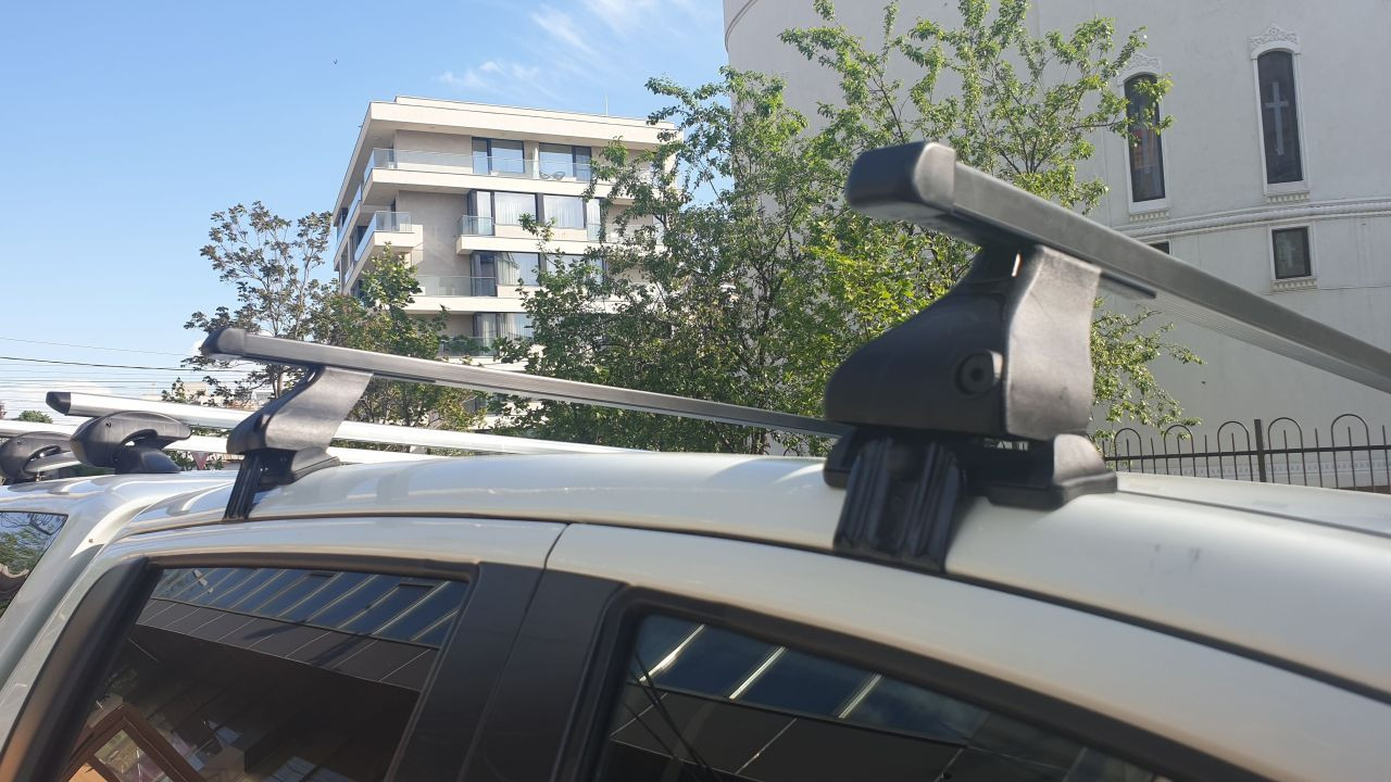 Mitsubishi L bare transversale K