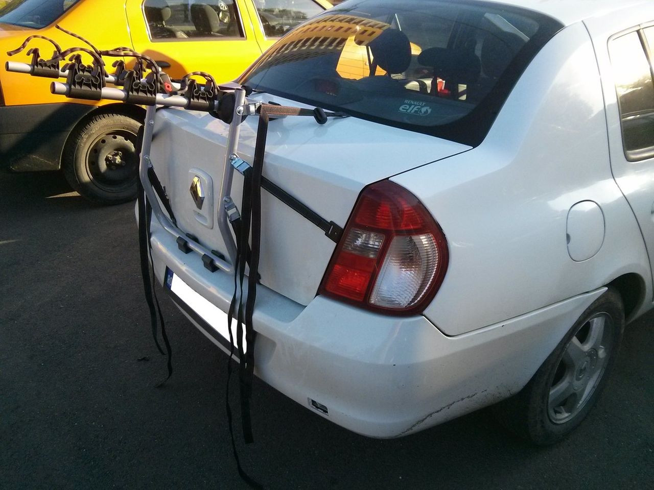 Renault Clio Symbol suport bicicleta Menabo Mistral