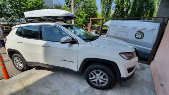Jeep Kompass bare transversale K39 King Plus si cutie portbagaj Menabo Mania