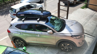 Hyundai Tucson bare transversale Menabo Leopard si cutie portbagaj Menabo Diamond