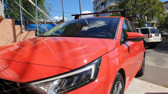 Hyundai i20 bare transversale Menabo Delta