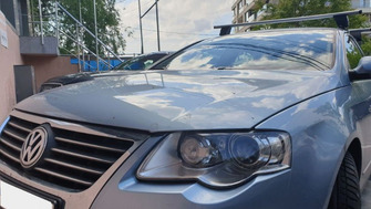 Volkswagen Passat bare transversale Menabo Delta Silver