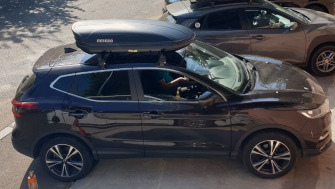 Nissan Qashqai bare transversale Menabo Delta si cutie portbagaj Menabo Marathon