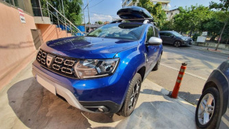 Dacia Duster bare transversale Menabo Brio si cutie portbagaj Menabo Mania