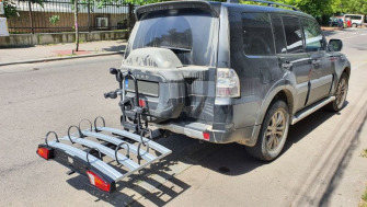 Mitsubishi Pajero suport bicicleta Menabo Alcor 4