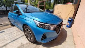 Hyundai i20 bare transversale Menabo Tema