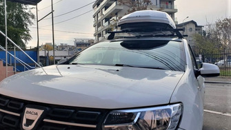 Dacia Sandero bare transversale Menabo Tema si cutie portbagaj Menabo Mania