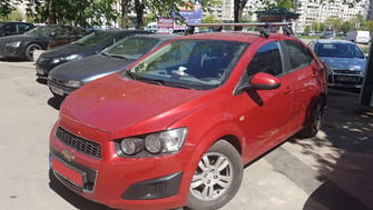 Chevrolet Aveo bare transversale Menabo Tema