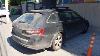 Skoda Superb bare transversale Menabo Tiger Black
