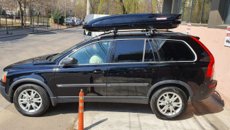 Volvo XC90 bare transversale Menabo Sherman si cutie portbagaj Menabo Mania