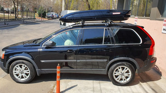 Volvo XC90 bare transversale Menabo Sherman si cutie portbagaj Menabo Mania