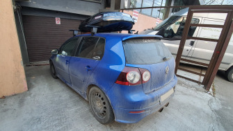 Volkswagen Golf bare transversale Menabo Delta si cutie portbagaj Menabo Diamond