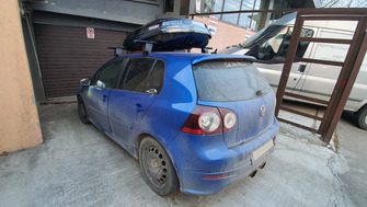 Volkswagen Golf bare transversale Menabo Delta si cutie portbagaj Menabo Diamond