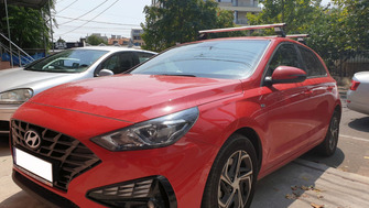 Hyundai i30 bare transversale Menabo Tema