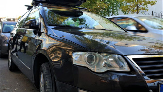 Volkswagen Passat bare transversale Menabo Jackson si cutie portbagaj Menabo Marathon