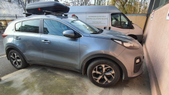 Kia Sportage bare transversale Menabo Leopard si cutie portbagaj Carbon Look