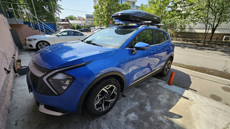 Kia Sportage bare transversale Menabo Lince Silver XL si cutie portbagaj Menabo Mania