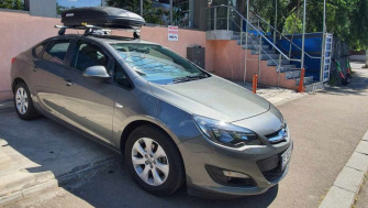 Opel Astra bare transversale Menabo Tema si cutie portbagaj Menabo Marathon