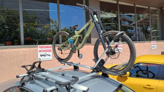 Skoda Octavia suport bicicleta Menabo Chrono cu prindere pe bare transversale